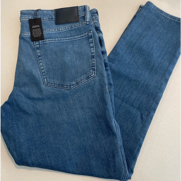 Jeans Lucky Brand 410 Athletic Fit Uomo - Cowell Ranch, Taglia 36W X 32L, Denim Elastico, Vita Media - copertina